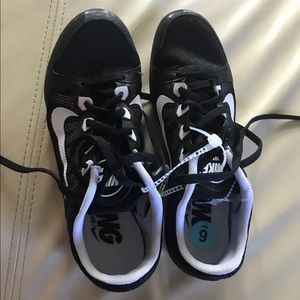 Nike Shoes - Nike Zoom Rival Men’s Size 6 running shoes Nike Shoes - Nike Zoom Rival Men’s Size 6 running shoes